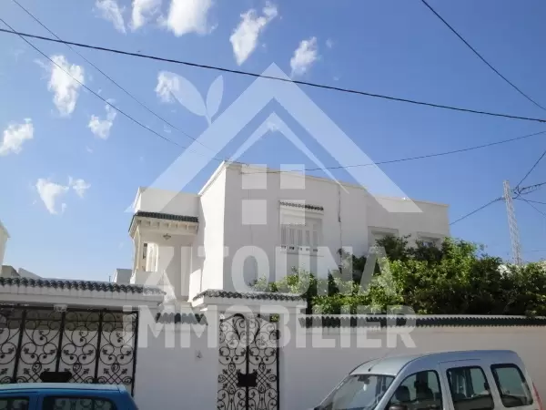 Etage de villa à louer