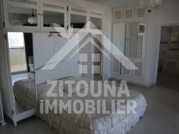 Etage de villa à louer meublé