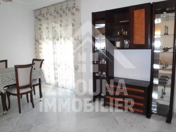 Appartement à louer semi meublé