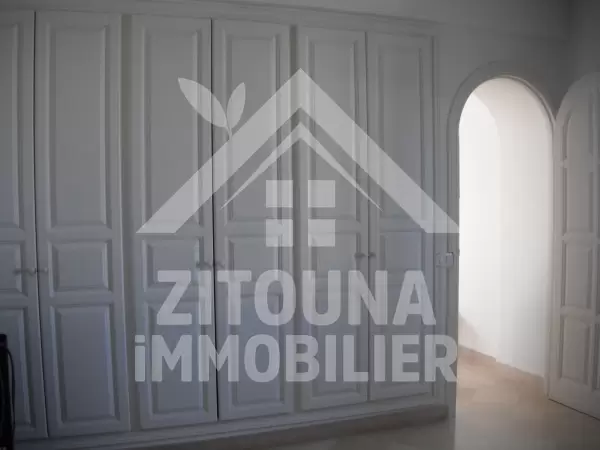 Etage de villa à louer à la Marsa