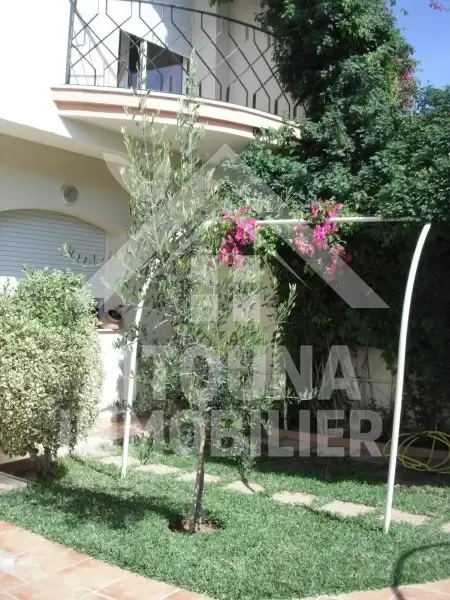 Duplex entierement meublé à louer
