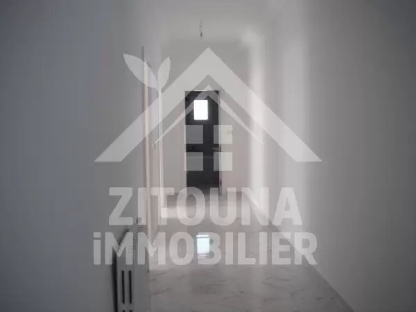 Etage de villa à louer