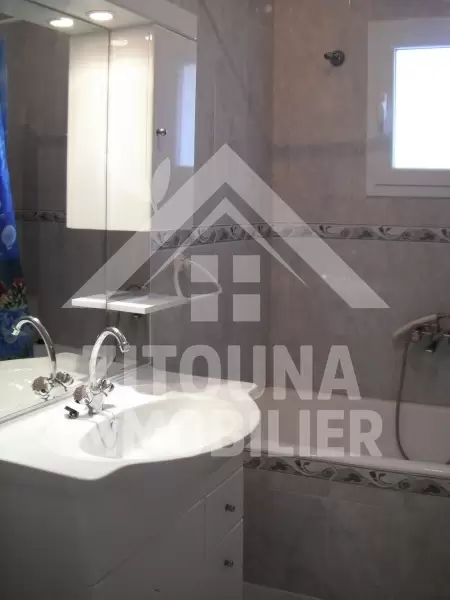 Etage de villa à louer