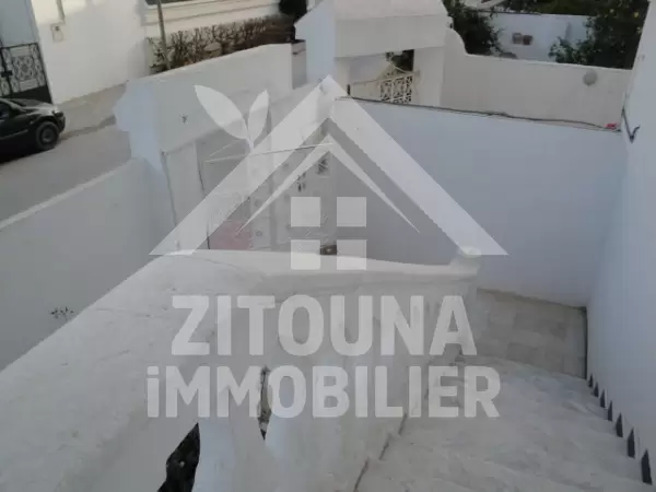 Etage de villa à louer