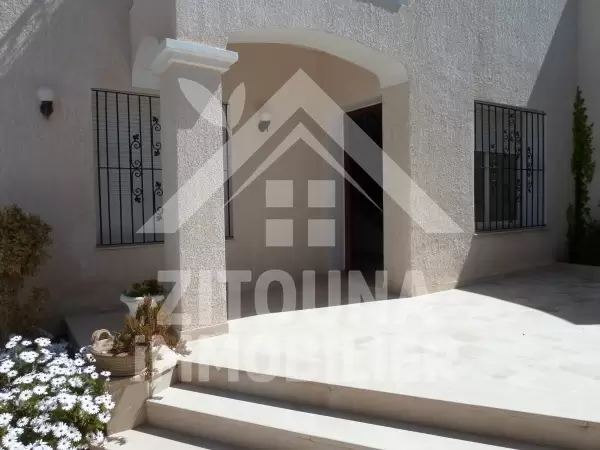 Villa à louer à La Soukra