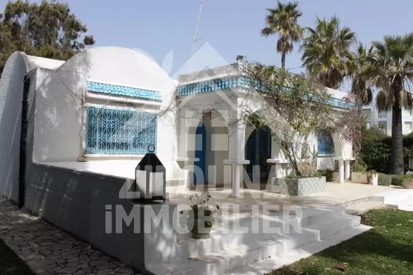 Villa à louer pied dans l'eau