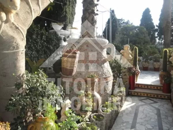 Rez de chaussée de villa à louer