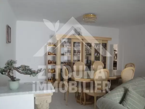 Rez de chaussée à louer