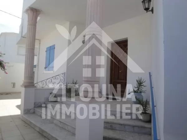 Rez de chaussée meublé à louer à La Marsa