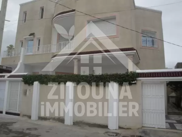 Rez de chaussée à louer à la Marsa