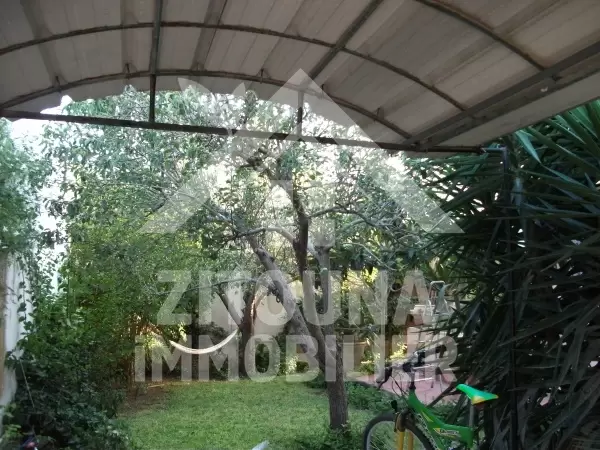 Villa entiérement meublée à Louer à Gammarth