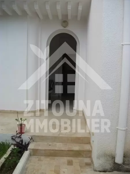 Duplex à louer à La Marsa Route du Relais