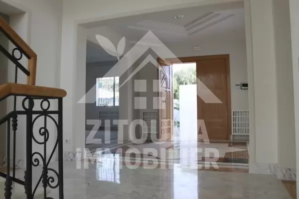 Villa à louer à Gammarth