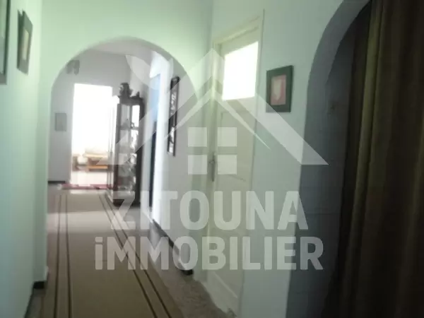 Etage de villa meublé