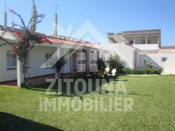 Villa plein pied à louer à La Marsa derrière Carrefour