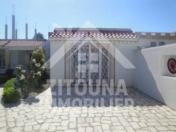 Villa plein pied à louer à La Marsa derrière Carrefour
