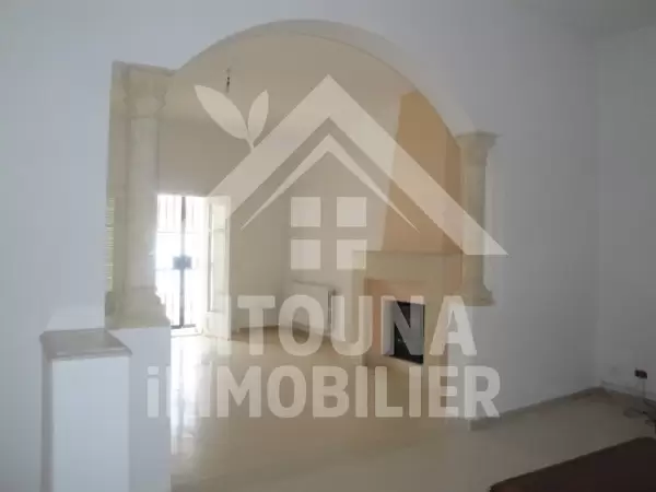 Villa à louer proche carrefour