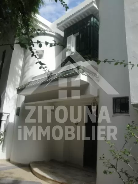 Villa à louer à Gammarth supérieur