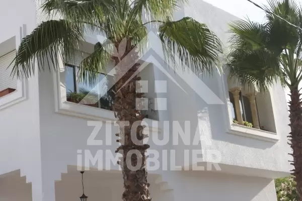 Etage de villa à louer à La Marsa