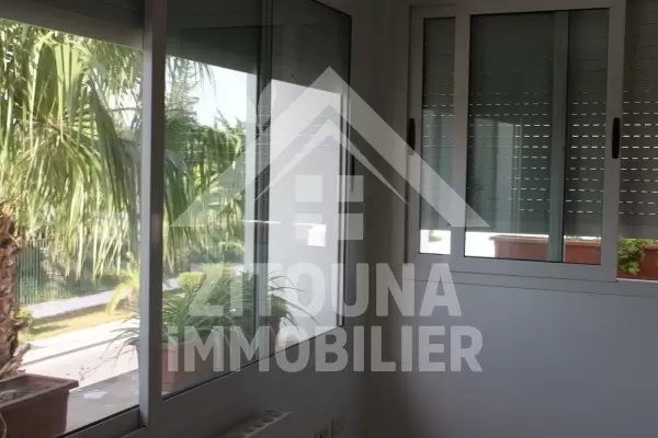 Etage de villa à louer à La Marsa