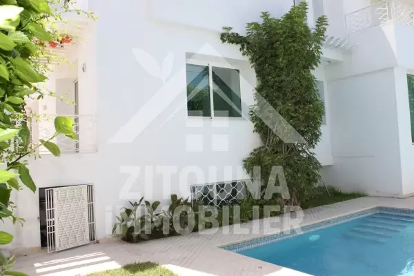 A la Marsa quartier trés primé et résidentiel belle Villa à louer