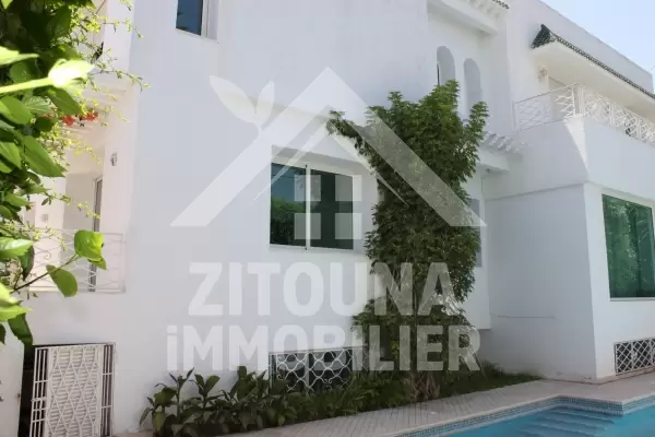 A la Marsa quartier trés primé et résidentiel belle Villa à louer