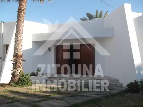 Villa à louer à La Soukra