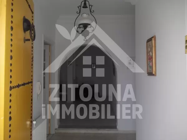 Etage de villa meublé à louer à la Marsa