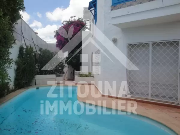 Villa à louer à la Marsa avec piscine