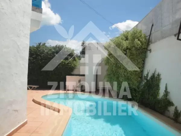 Villa à louer à la Marsa avec piscine