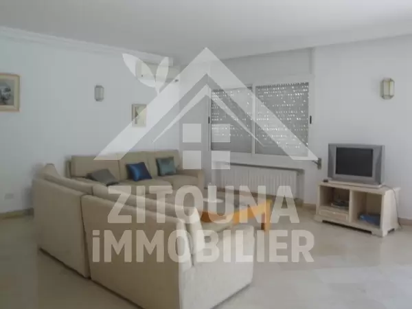 Villa à louer à la Marsa avec piscine