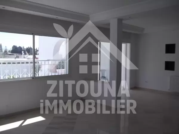 Etage de villa à louer à la marsa