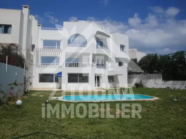 Une superbe villa à louer au Golden Tulip