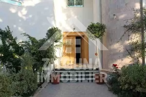 Location d'une belle villa à soukra