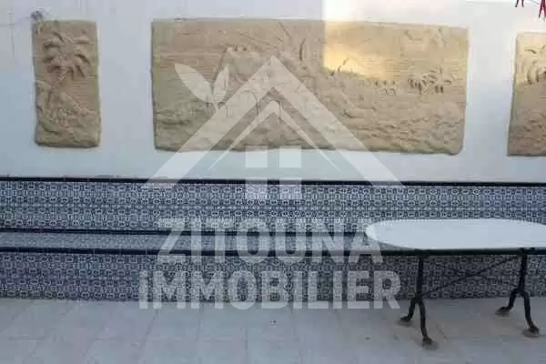 Location d'une belle villa à soukra