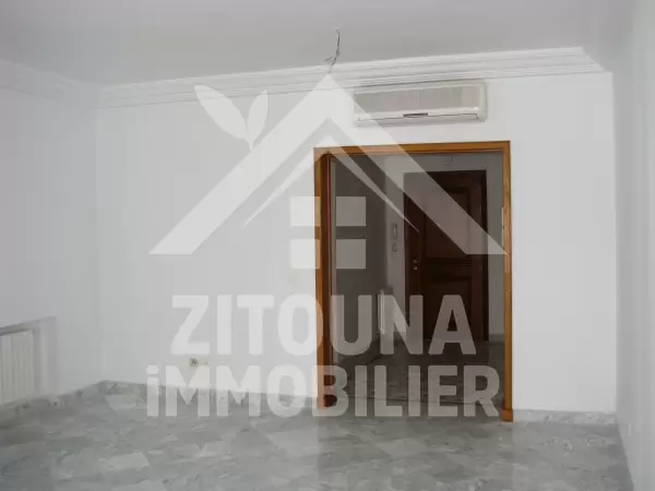 Un appartement tout neuf à louer à La Marsa