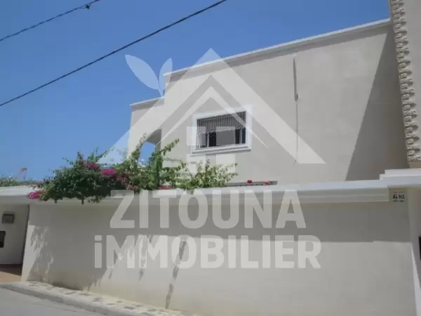 Etage de Villa à louer