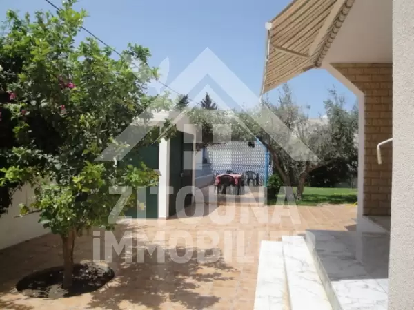 Etage de Villa à louer