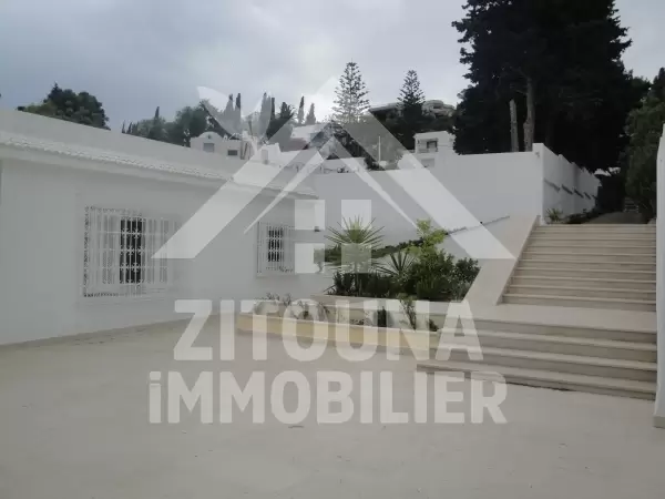 Villa à louer à Gammarth