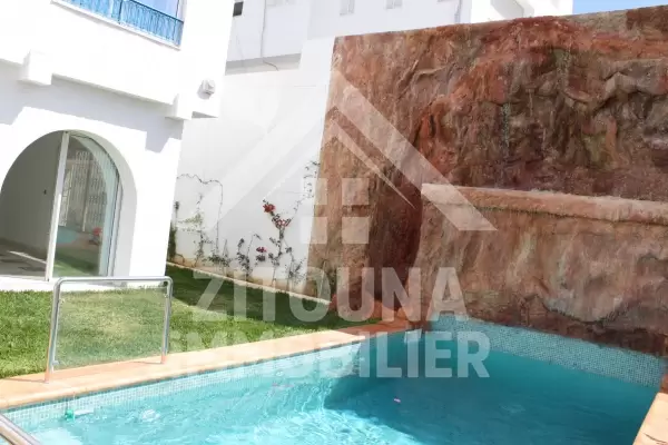Duplex avec piscine à louer à Sidi Bou Said