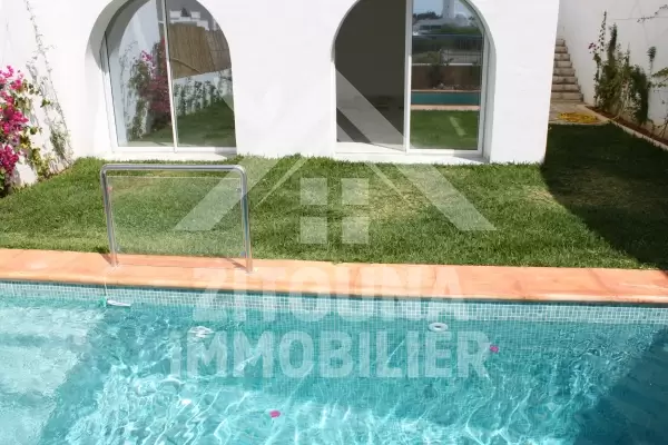 Duplex avec piscine à louer à Sidi Bou Said