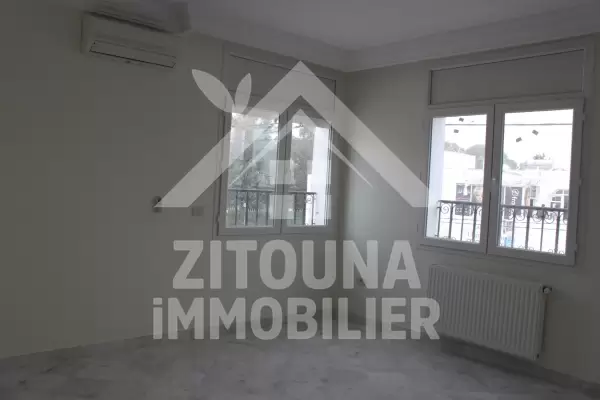 Appartement à louer en face de l'école Francaise