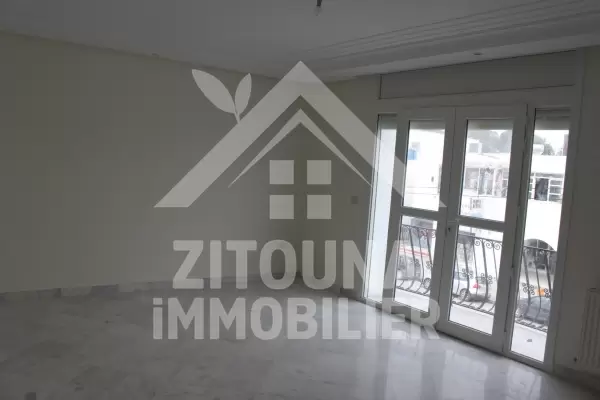 Appartement à louer en face de l'école Francaise