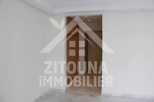 Appartement à louer en face de l'école Francaise