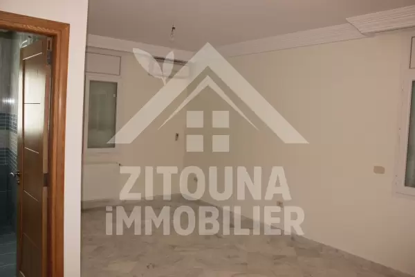 Appartement à louer en face de l'école Francaise