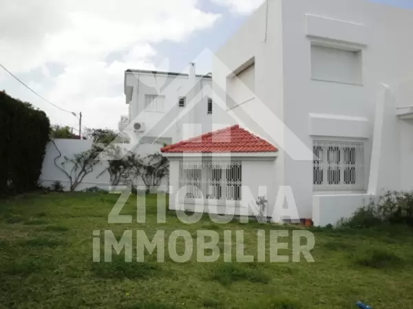 Belle villa à louer à Gammarth