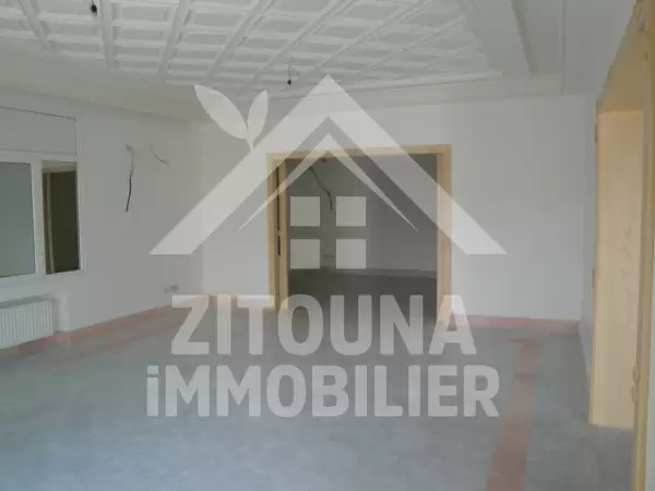 Rez de chaussée de villa à louer