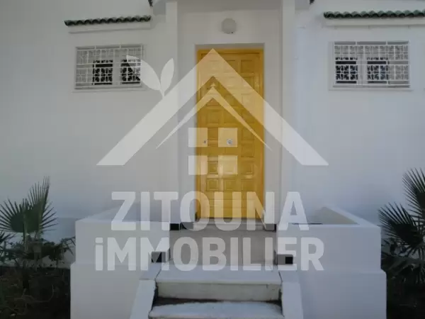 A louer rez de chaussée ou étage villa idéal pour expatriés