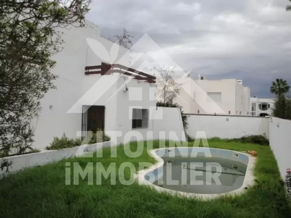 Une grande villa à Mutuelleville