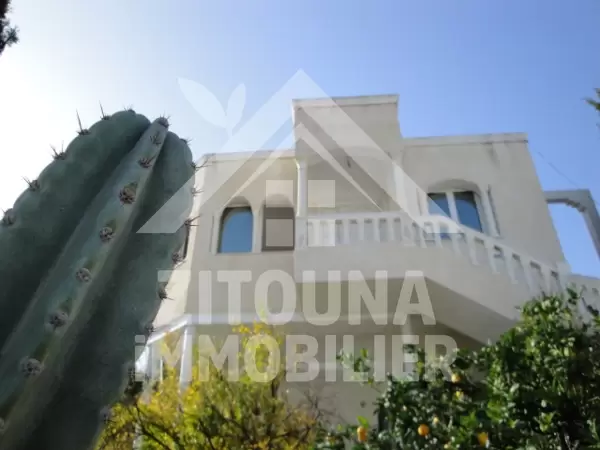 Un étage de villa à la Marsa corniche